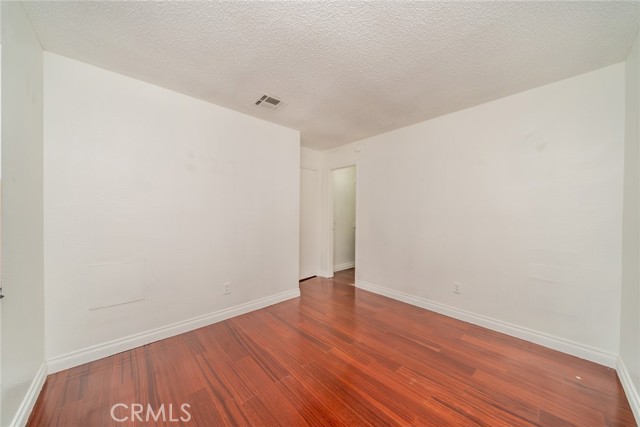 Detail Gallery Image 28 of 41 For 11327 Oakwood Dr, Fontana,  CA 92337 - 3 Beds | 2/1 Baths