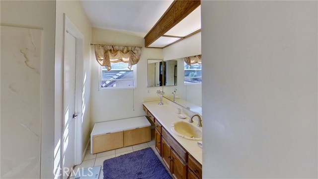 4 Bed Home for Sale in Saugus, California