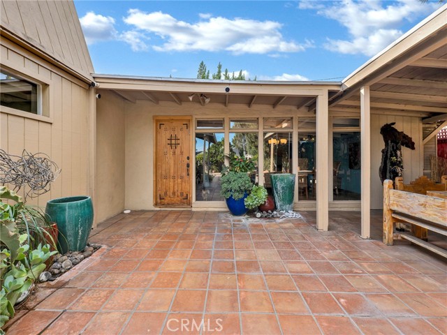 6033 Fulcher photo 3