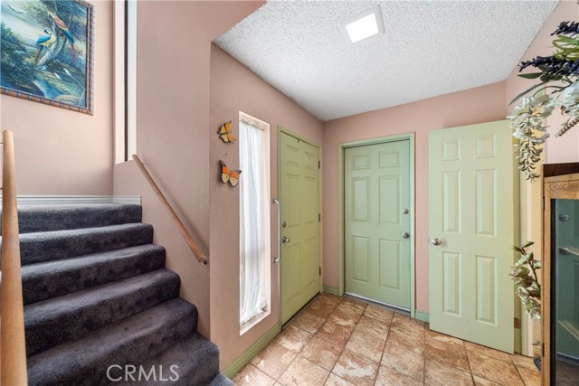 1921 Pine Drive, La Habra CA: https://media.crmls.org/medias/35c13542-9f45-42bd-9dff-63fba371741c.jpg