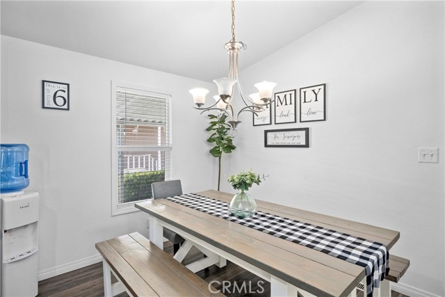 913 S Grand Avenue, San Jacinto CA: https://media.crmls.org/medias/35c18a29-6d69-414f-be85-2cdd16bf438a.jpg