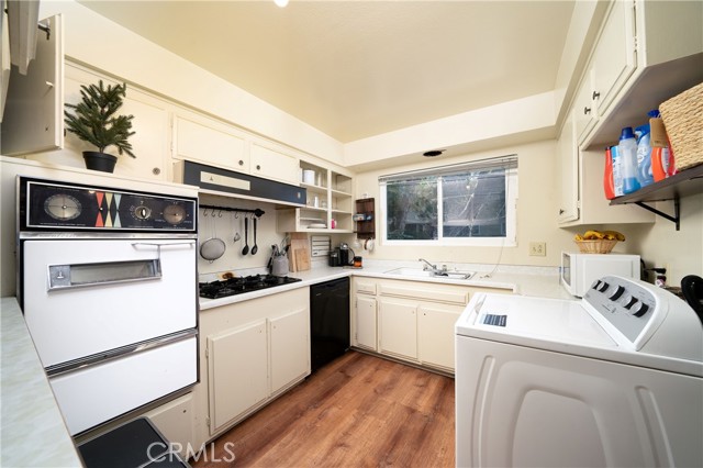 Detail Gallery Image 9 of 25 For 1921 Sherry Ln #85,  Santa Ana,  CA 92705 - 2 Beds | 1/1 Baths