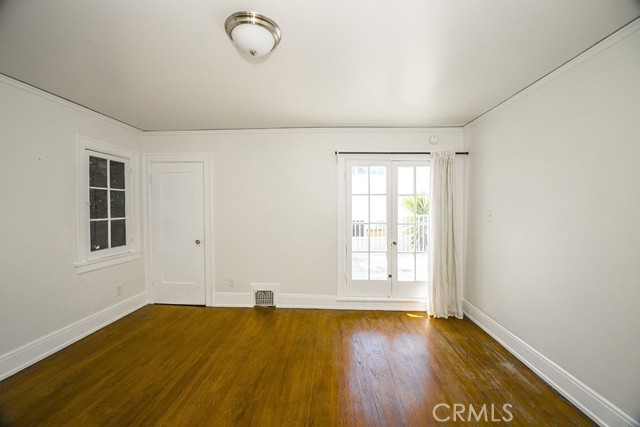 Detail Gallery Image 33 of 34 For 11343 Missouri Ave, Los Angeles,  CA 90025 - 4 Beds | 3 Baths