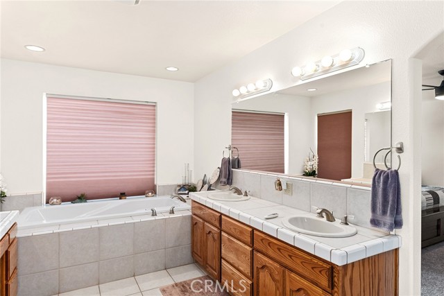 Detail Gallery Image 25 of 53 For 26 Regal Way, Oroville,  CA 95966 - 5 Beds | 3/1 Baths