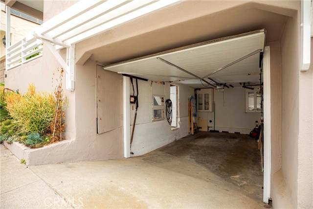 204 38th Street, Manhattan Beach, California 90266, 3 Bedrooms Bedrooms, ,2 BathroomsBathrooms,Residential,Sold,38th,SB22186761