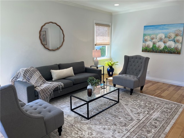 3 Bed Home for Sale in Burbank, California