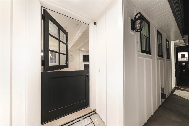 Detail Gallery Image 2 of 56 For 512 Jasmine Ave, Corona Del Mar,  CA 92625 - 3 Beds | 3/1 Baths