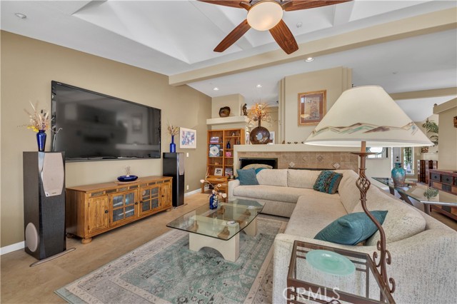 40468 Rock Mountain Drive, Fallbrook CA: https://media.crmls.org/medias/35c6d240-9b3d-4cab-8a76-a6fed670cc16.jpg