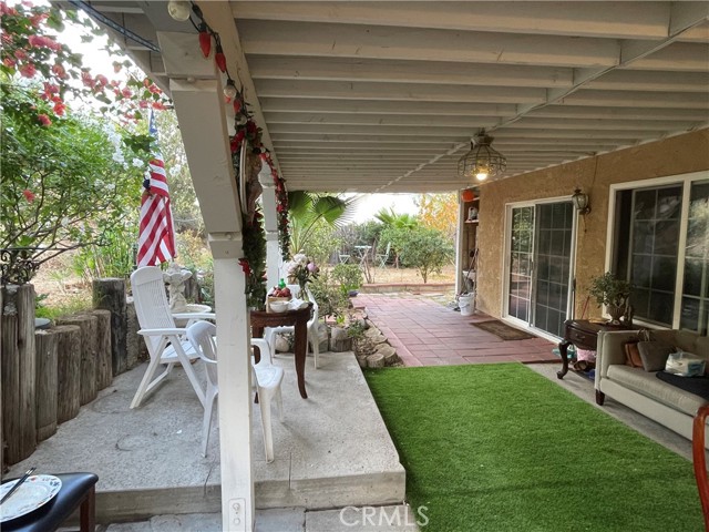 7929 bolton ave, Riverside CA: https://media.crmls.org/medias/35c7027f-e093-4c2c-b99e-a1e81920e4b2.jpg