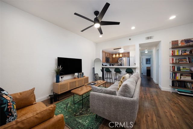 Front Image Thumbnail for CRPW25278493