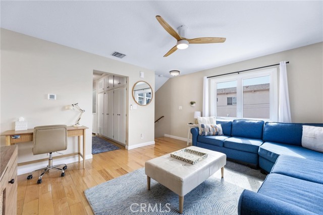 Detail Gallery Image 42 of 52 For 337 10th, Manhattan Beach,  CA 90266 - 5 Beds | 3/1 Baths