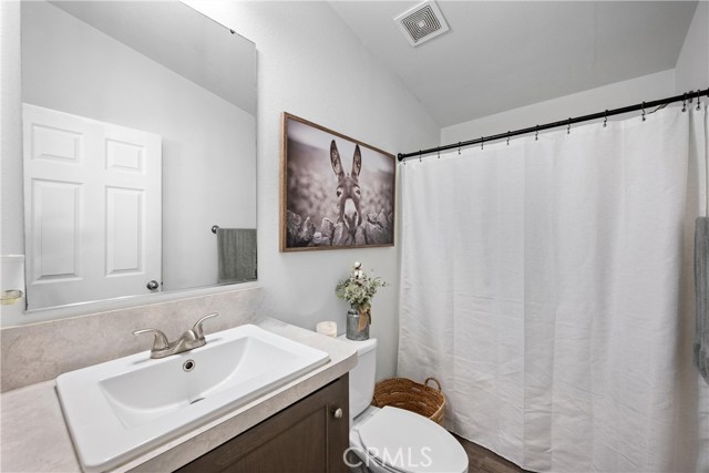 913 S Grand Avenue, San Jacinto CA: https://media.crmls.org/medias/35c8d26f-134d-4070-a2d0-65daeeb74c51.jpg