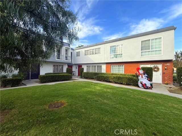 Detail Gallery Image 2 of 25 For 1974 W Glenoaks Ave #E,  Anaheim,  CA 92801 - 3 Beds | 2/1 Baths