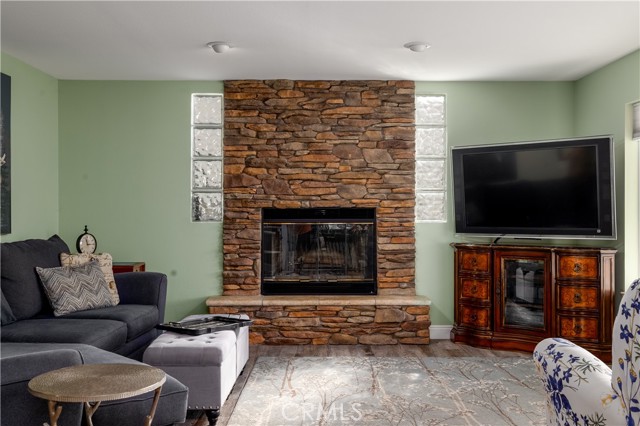 Detail Gallery Image 12 of 47 For 30103 Boat Haven, Canyon Lake,  CA 92587 - 4 Beds | 3 Baths