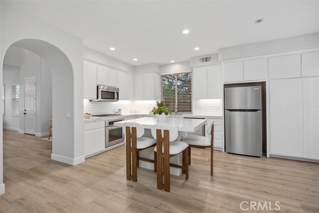 Detail Gallery Image 20 of 28 For 17 Pickering Cir, Ladera Ranch,  CA 92694 - 4 Beds | 3 Baths