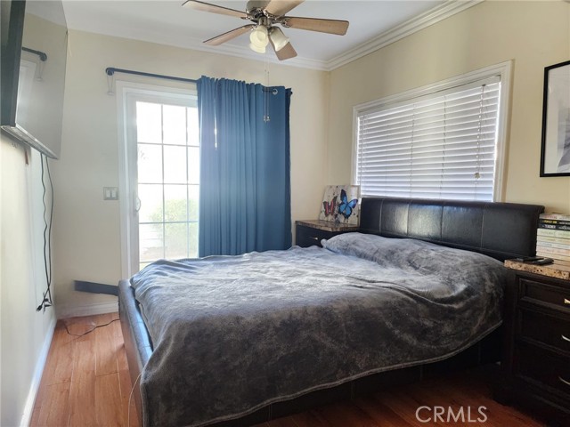 4312 Walton Avenue, Los Angeles CA: https://media.crmls.org/medias/35caf28a-6bed-40af-a7bb-dcebdaf70d66.jpg