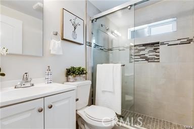 https://media.crmls.org/medias/35cb9204-f5ae-4621-ba35-163508369005.jpg?preset=X-Large
