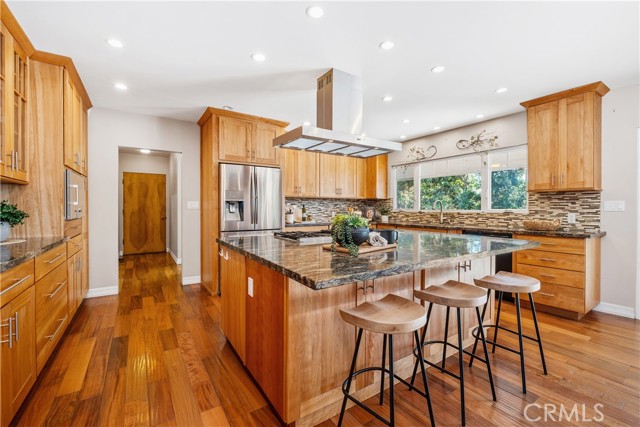 Detail Gallery Image 13 of 48 For 2120 Yucca, Fullerton,  CA 92835 - 4 Beds | 4 Baths