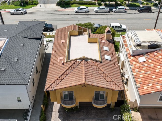 110 Francisca Avenue, Redondo Beach, California 90277, 3 Bedrooms Bedrooms, ,3 BathroomsBathrooms,Residential,Sold,Francisca,CV24166969