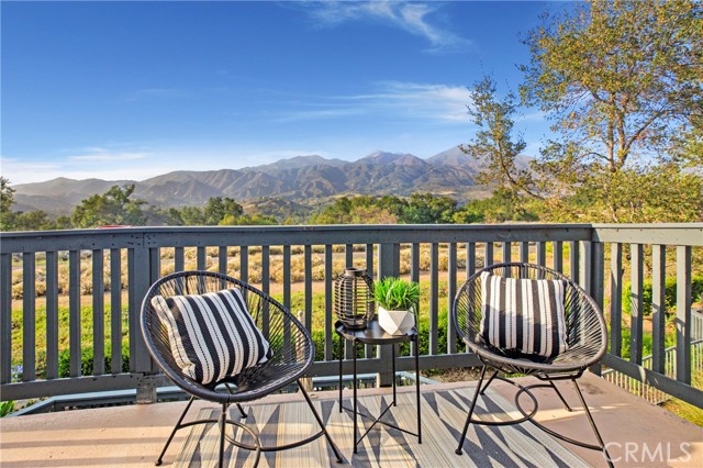 37 Lobelia, Rancho Santa Margarita CA: https://media.crmls.org/medias/35cdd6fb-2a9e-4351-aeef-ffd07abc6d08.jpg