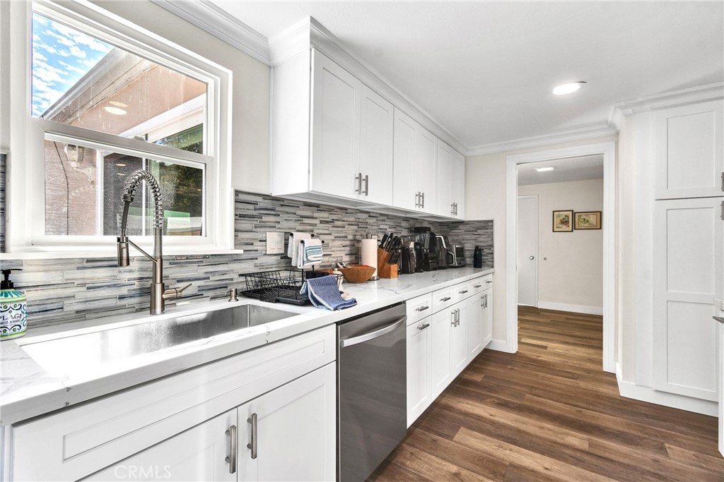 2968 Alta Laguna Boulevard
