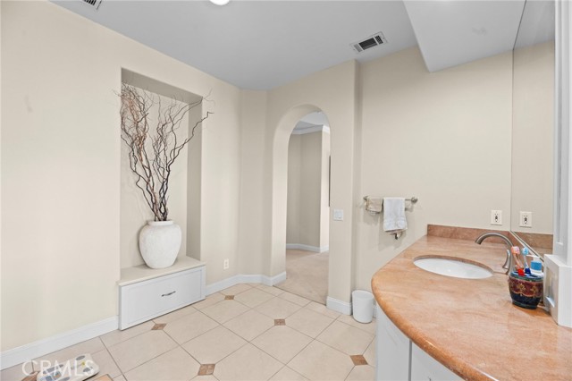 43845 Calle De Velardo, Temecula CA: https://media.crmls.org/medias/35ce6063-87ce-40be-88ca-43e70a7bab6f.jpg