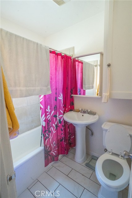 Detail Gallery Image 28 of 29 For 1724 Cherry Ave, Long Beach,  CA 90813 - – Beds | – Baths