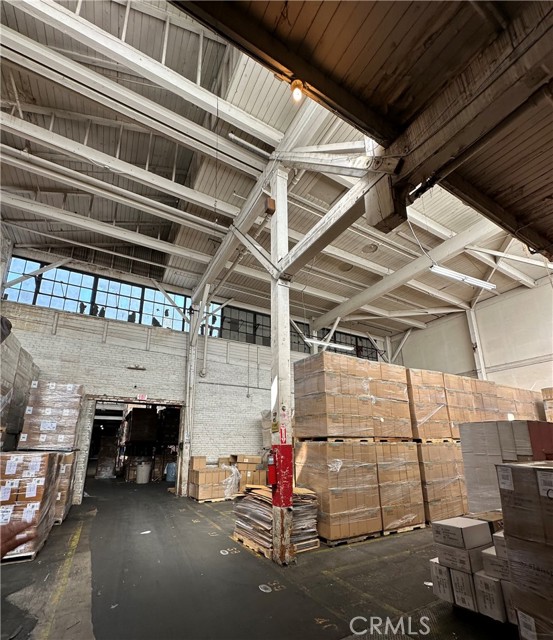  Commercial for Sale in Los Angeles, California