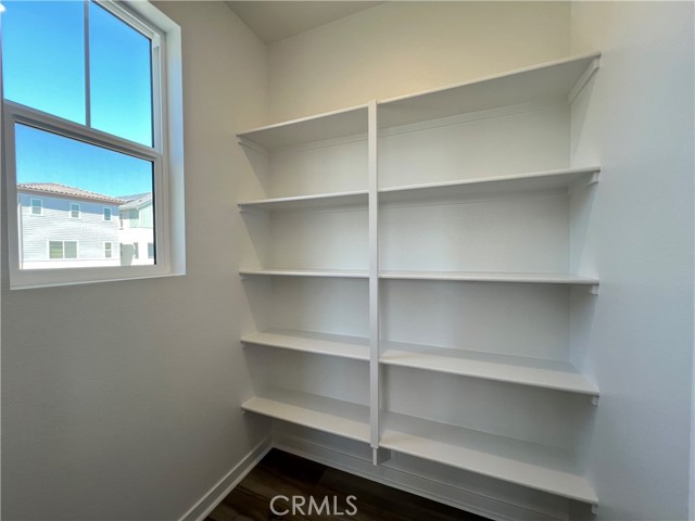 Detail Gallery Image 12 of 27 For 6074 Reef Way, Corona,  CA 92880 - 4 Beds | 3/1 Baths