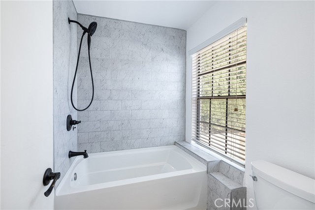 Detail Gallery Image 18 of 25 For 22421 Sherman Way #1,  West Hills,  CA 91307 - 2 Beds | 2 Baths