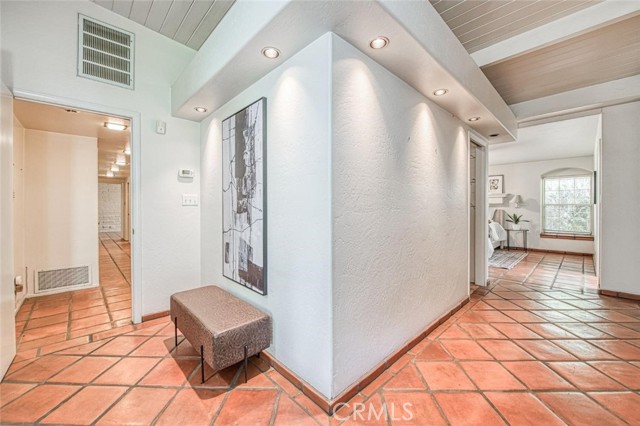6641 N Van Ness Boulevard, Fresno CA: https://media.crmls.org/medias/35d0de81-ef23-492d-aa5b-c6a72038caee.jpg