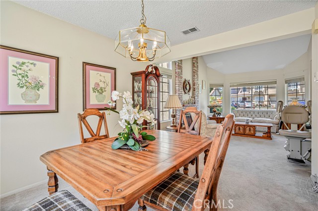 Detail Gallery Image 4 of 20 For 1448 Grey Oaks Ct, Oceanside,  CA 92056 - 3 Beds | 1/1 Baths