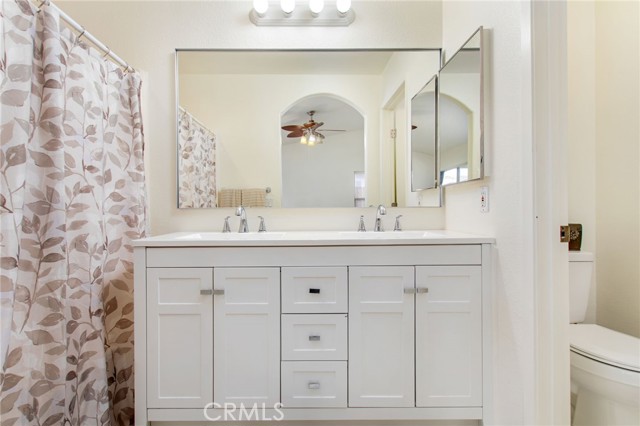 Detail Gallery Image 3 of 20 For 40160 Calle Yorba, Murrieta,  CA 92562 - 3 Beds | 2 Baths