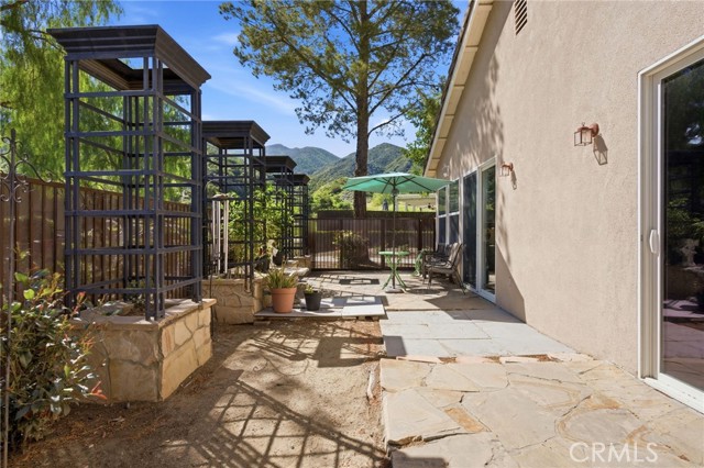 Detail Gallery Image 18 of 30 For 24409 Fawnskin, Corona,  CA 92883 - 2 Beds | 2 Baths