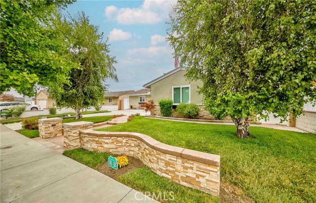 10252 Lorraine Lane, Cypress CA: https://media.crmls.org/medias/35d3fdd3-2c3a-4aae-8781-5a54286d5039.jpg