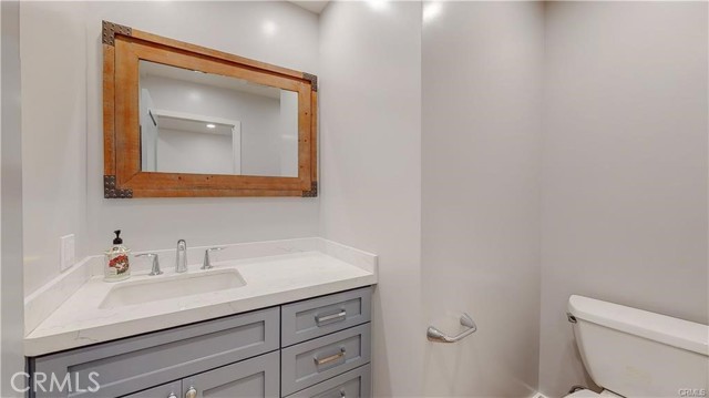 Detail Gallery Image 38 of 50 For 3119 Mesa Verde Dr, Burbank,  CA 91504 - 4 Beds | 3 Baths