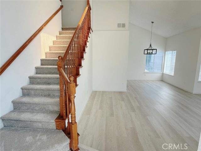 Detail Gallery Image 2 of 7 For 3261 Mountainside Dr, Corona,  CA 92882 - 4 Beds | 2/1 Baths