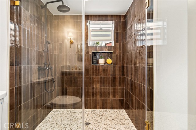 229 S Kingsley Drive, Los Angeles CA: https://media.crmls.org/medias/35d494c5-aace-45e0-be13-58ecbb59deea.jpg