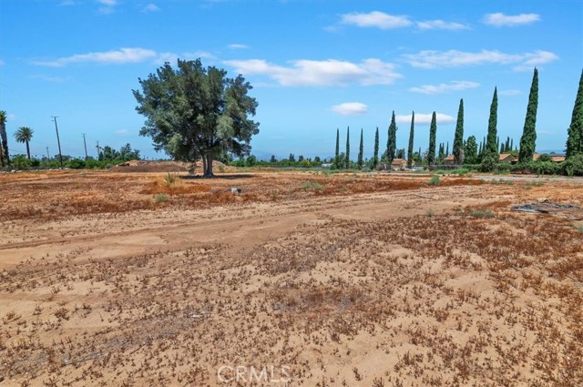 8853 Dufferin Avenue, Riverside CA: https://media.crmls.org/medias/35d4f648-6062-4c88-8ae6-e0ce228f6d8a.jpg