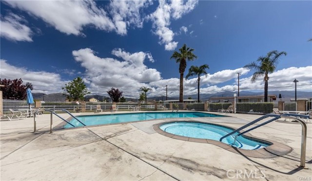 42751 E Florida Ave, Hemet CA: https://media.crmls.org/medias/35d50a5f-8524-488b-a6c5-cfbd1fff90da.jpg