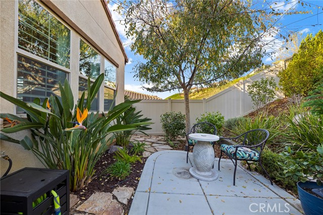 11360 Alton Drive, Corona CA: https://media.crmls.org/medias/35d59b22-f3f7-49c2-bfa2-03d6b0081a2a.jpg