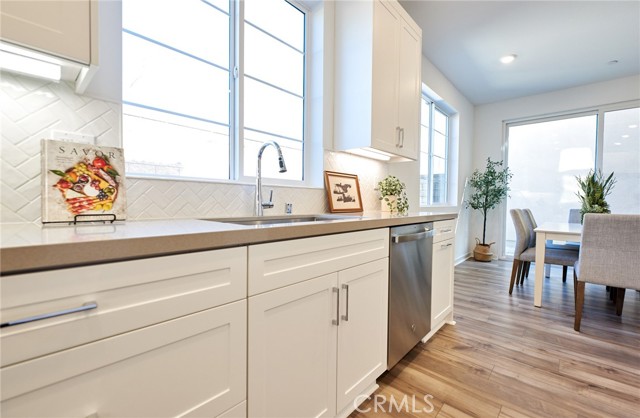 Detail Gallery Image 16 of 55 For 16554 Stone Pine Ln, Fontana,  CA 92336 - 3 Beds | 2/1 Baths