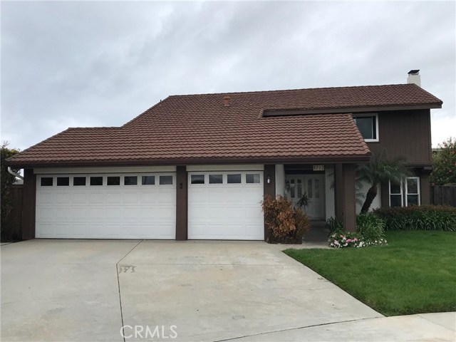 8702 Rath Circle, Huntington Beach, CA 92646