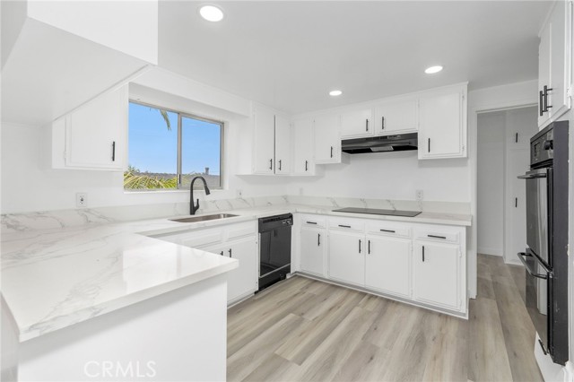 935 W 10th St, San Pedro CA: https://media.crmls.org/medias/35d624dd-227f-4f95-8c87-b8e49d3d4733.jpg