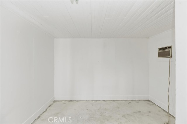 Detail Gallery Image 33 of 40 For 3383 Highland, Highland,  CA 92346 - 3 Beds | 1/1 Baths