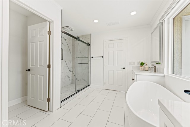 21492 Countryside Drive, Lake Forest CA: https://media.crmls.org/medias/35d79109-1ca1-4700-bf56-7fac47880120.jpg