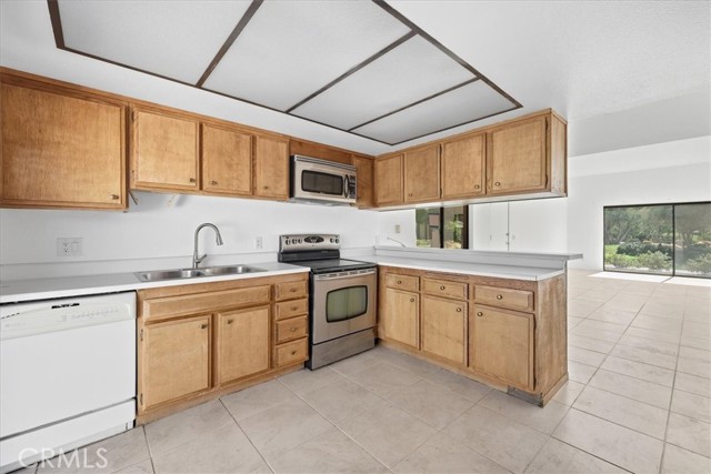 5798 Los Coyotes Drive, Palm Springs, CA 92264