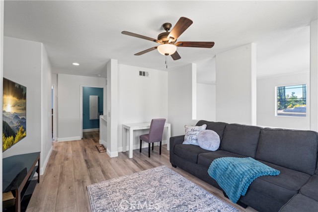 Detail Gallery Image 23 of 46 For 1456 Roadrunner, Corona,  CA 92881 - 3 Beds | 2/1 Baths