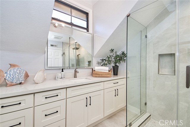 Detail Gallery Image 14 of 48 For 950 S Rim Crest Dr #12,  Anaheim Hills,  CA 92807 - 2 Beds | 2/1 Baths