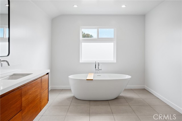 15441 Alsace Circle, Irvine CA: https://media.crmls.org/medias/35d8c143-bb84-400b-967b-2b99afa32d33.jpg